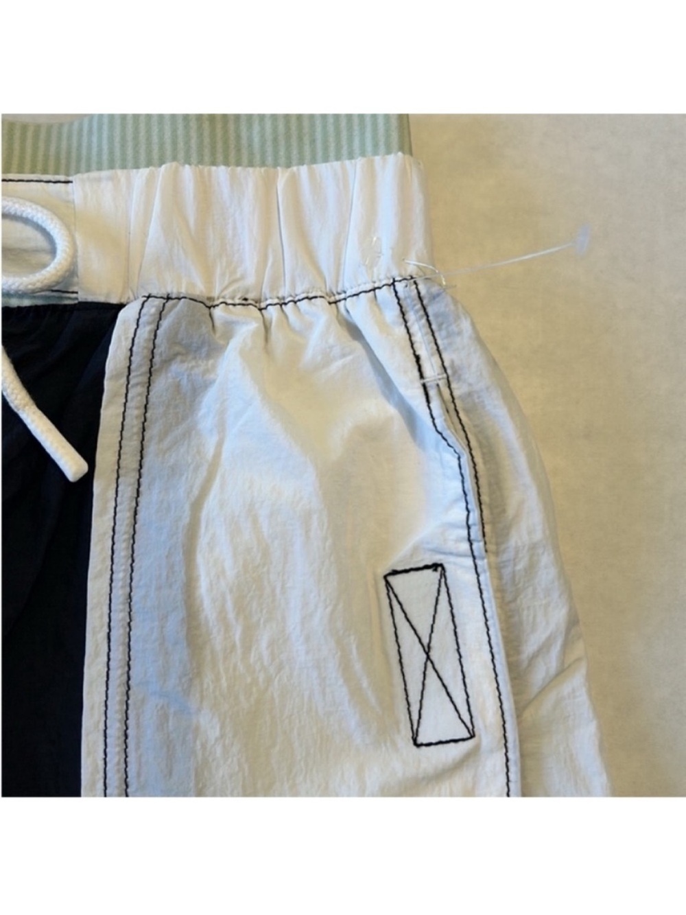 FP Movement XSmall Shorts Sun Daze Solid Board Shorts Free People black & white - Picture 4 of 11